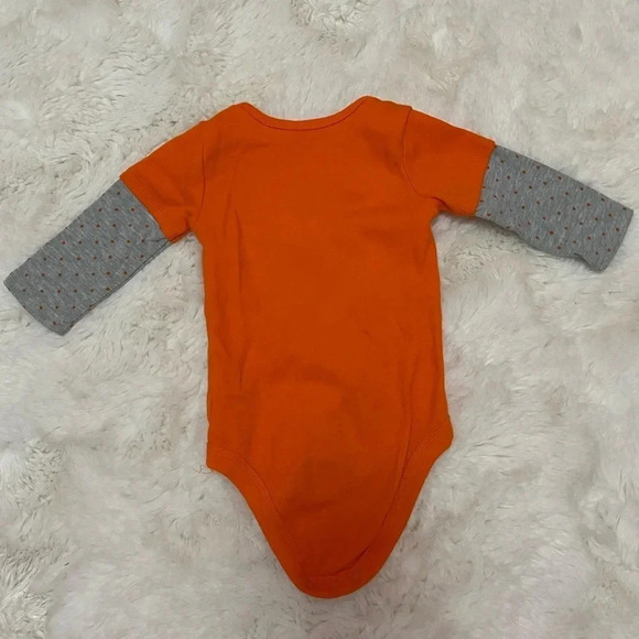 My Very First Thanksgiving Carters 6-9 months unisex onesie & cutest pumpkin - Picture 9 of 11